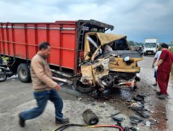 3 Kendaraan Kecelakaan di Jalan Lingkar Selatan Tuban, 2 Orang Luka