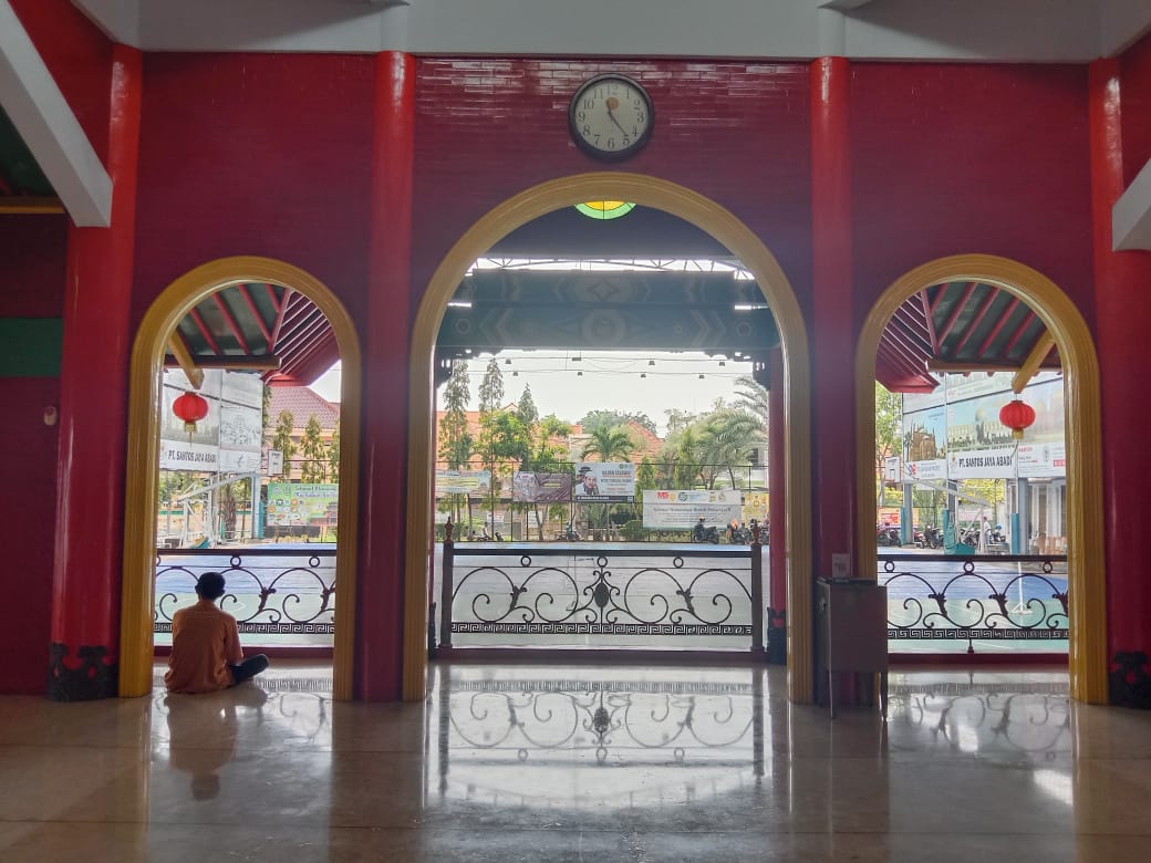Pesan Tersirat dari Gaya Arsitektur Masjid Muhammad Cheng Hoo Indonesia di Surabaya 3 masjid muhammad cheng hoo tugu jatim