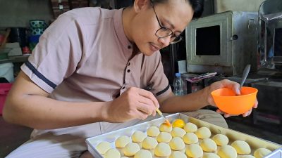 kue kering tugu jatim