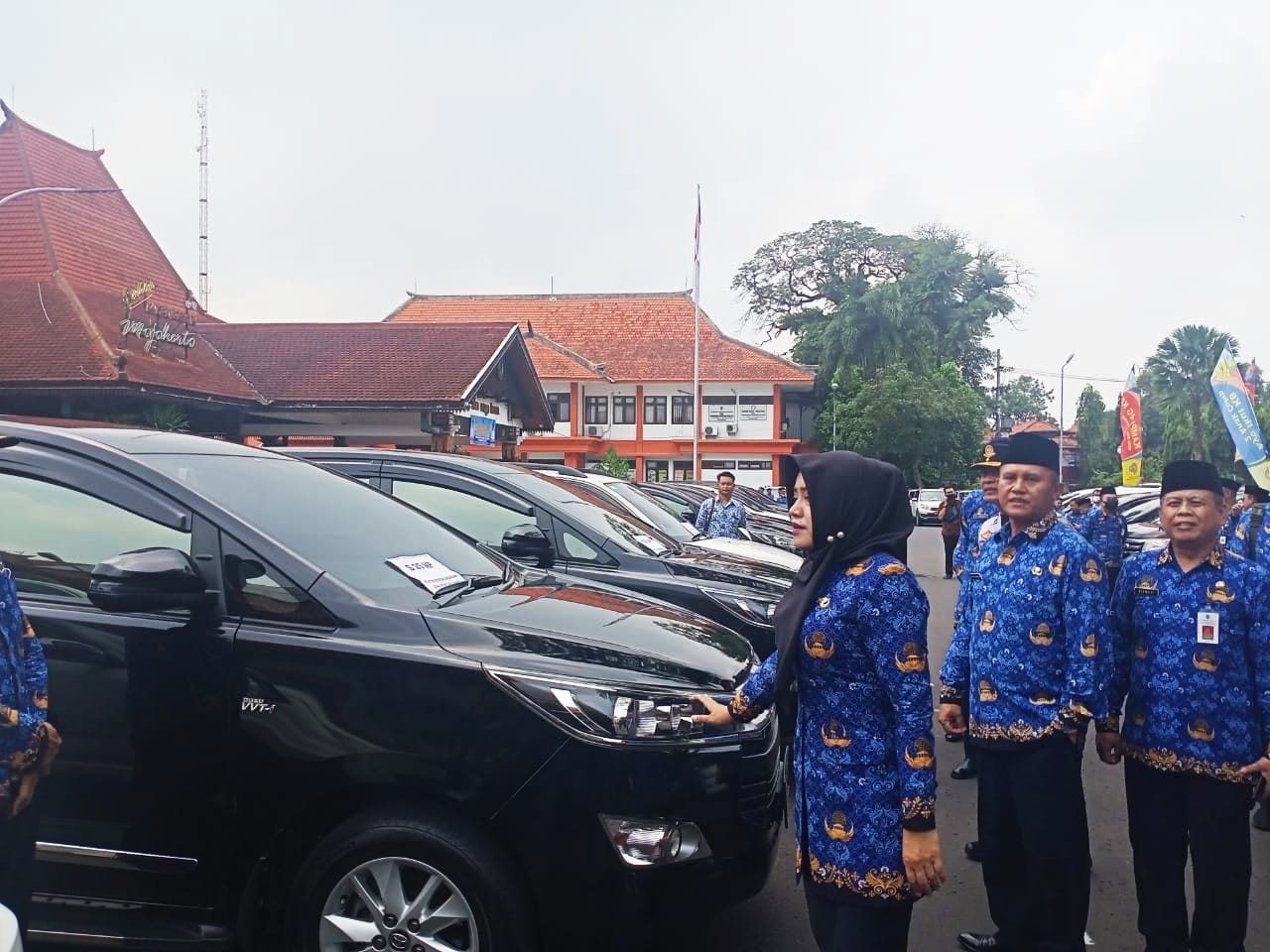 bupati mojokerto tugu jatim