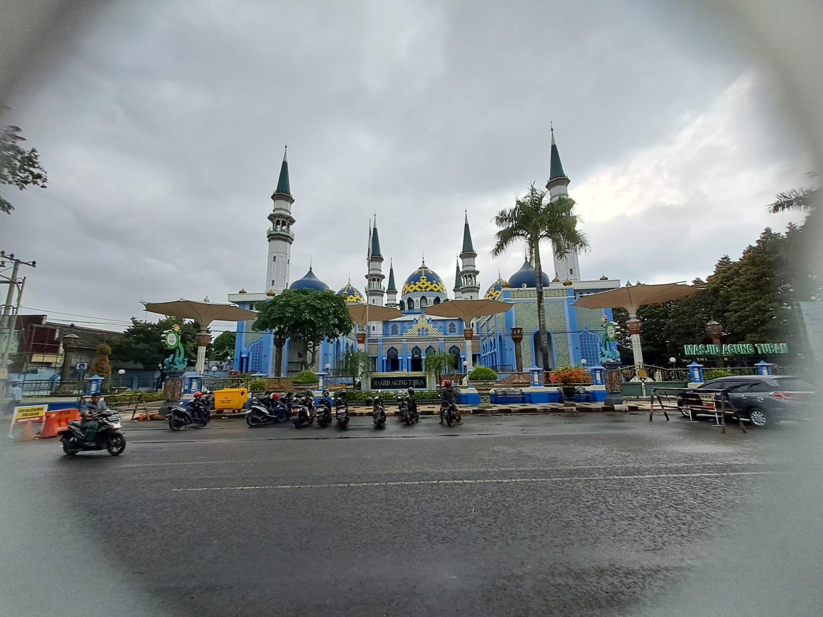 masjid agung tuban tugu jatim
