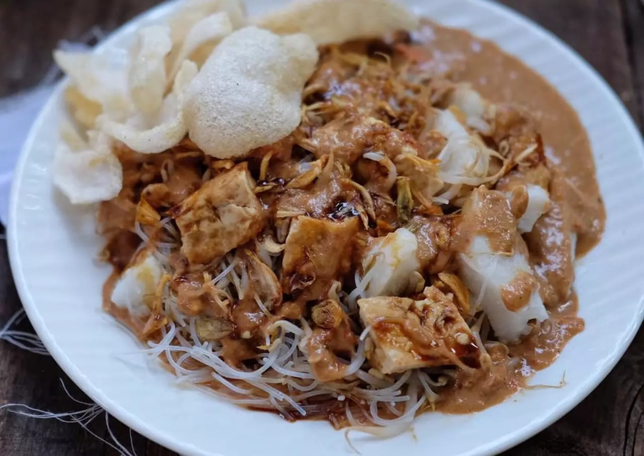 3 Resep Olahan Ketupat Lebaran, Lengkap dengan Cara Membuatnya 3 WhatsApp Image 2023 04 21 at 01.30.17