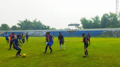 sepak bola mojokerto tugu jatim