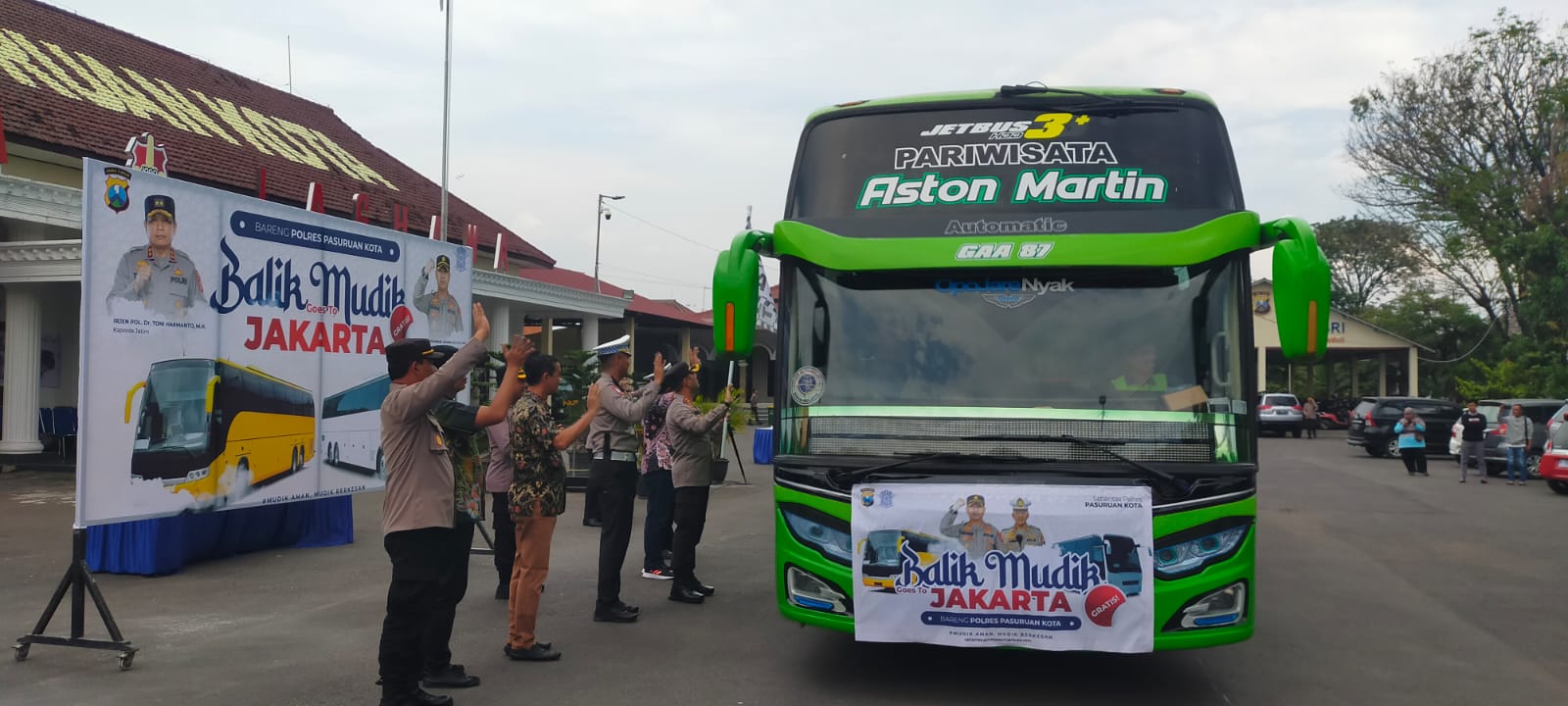 mudik balik gratis tugu jatim