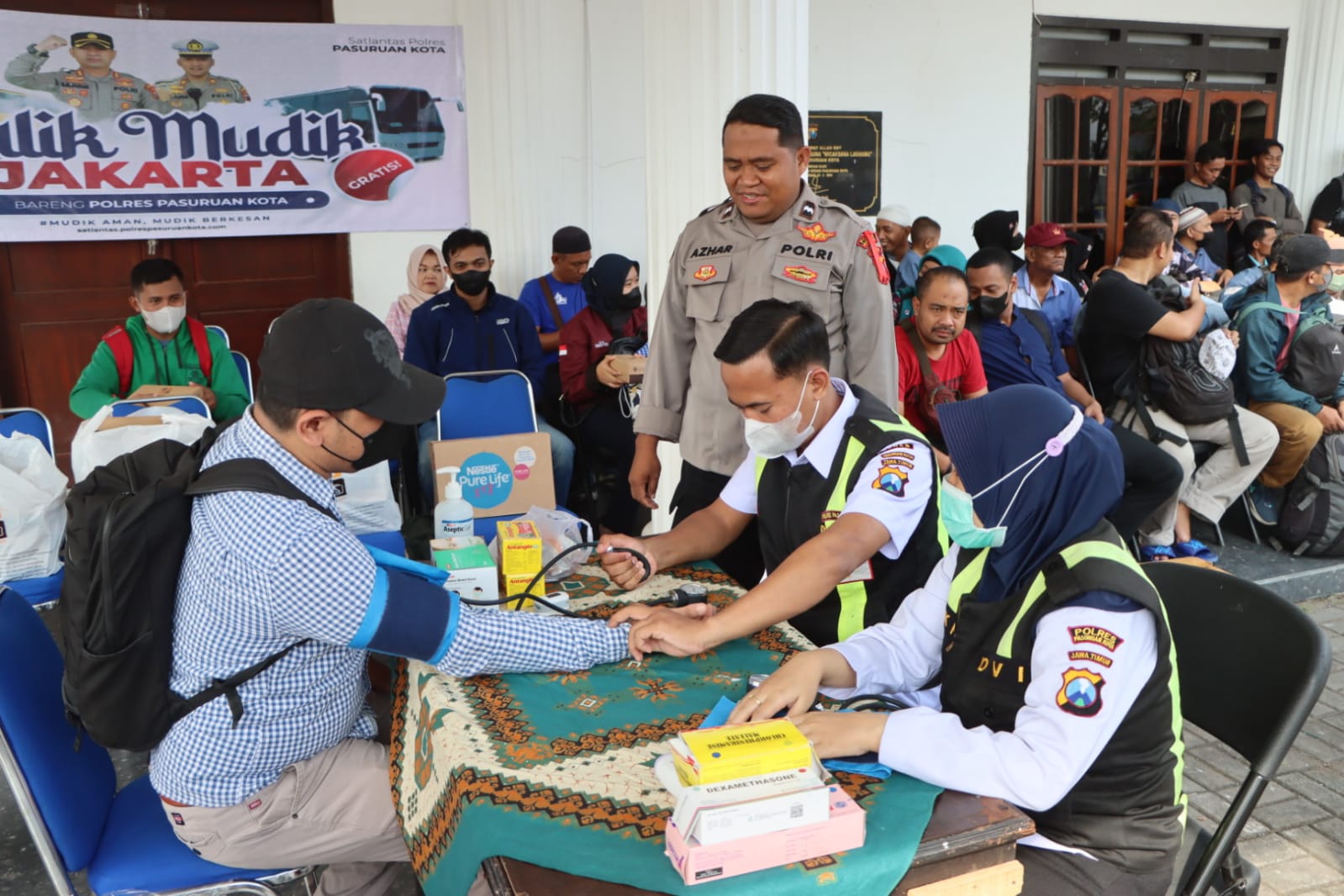 Kapolres Pasuruan Kota Berangkatkan 75 Peserta Mudik Balik Gratis ke Jakarta 2 mudik gratis tugu jatim