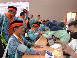 Dugaan Jantung Bengkak dan Gagal Ginjal Kronis, 2 Jamaah Embarkasi Surabaya Dirujuk ke RSUD Haji