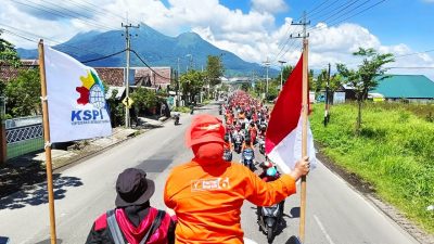 buruh mojokerto tugu jatim