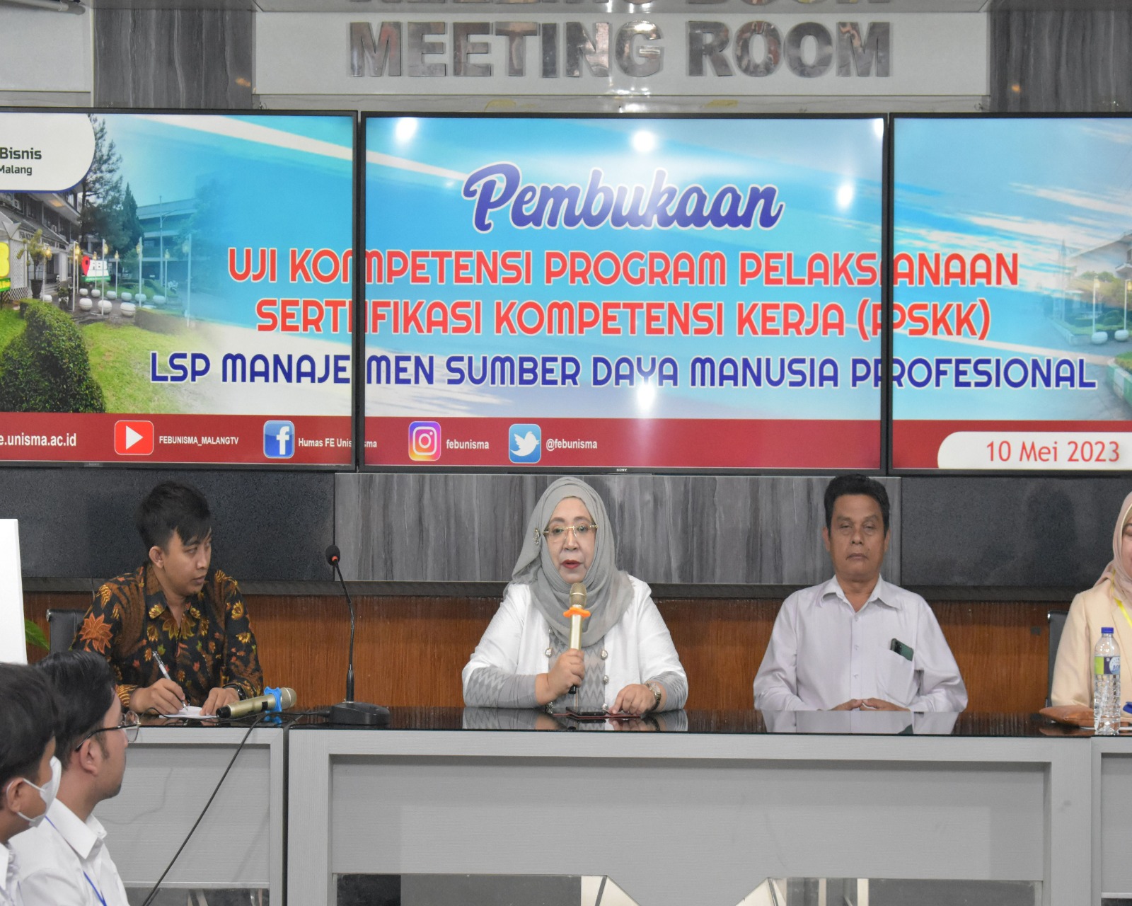 Sertifikasi Kompetensi Manajemen Sumber Daya Manusia Tingkatkan Daya Saing Mahasiswa FEB Unisma 2 WhatsApp Image 2023 05 11 at 18.35.20 1
