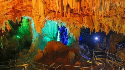 gua gong pacitan tugu jatim