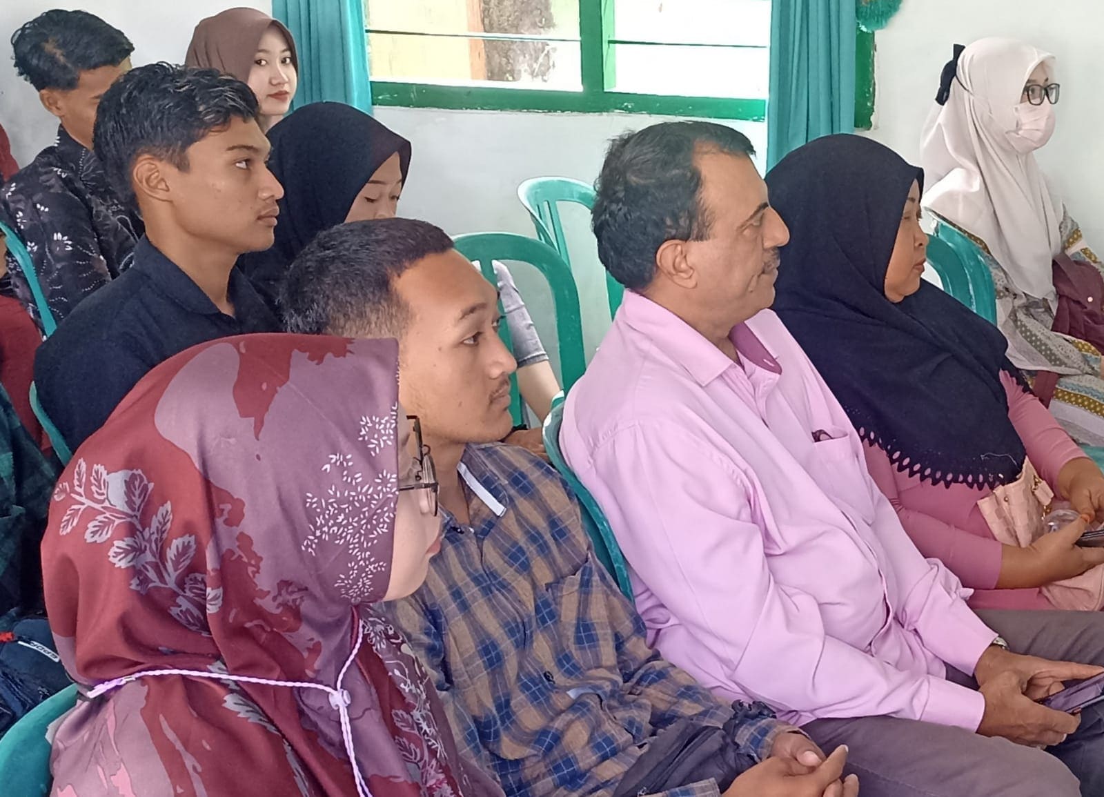 Cinta pada Pandangan Pertama, Pria Pakistan Kepincut dan Nikahi Ibu 4 Anak asal Tuban 2 Pria Pakistan nikahi wanita Tuban.