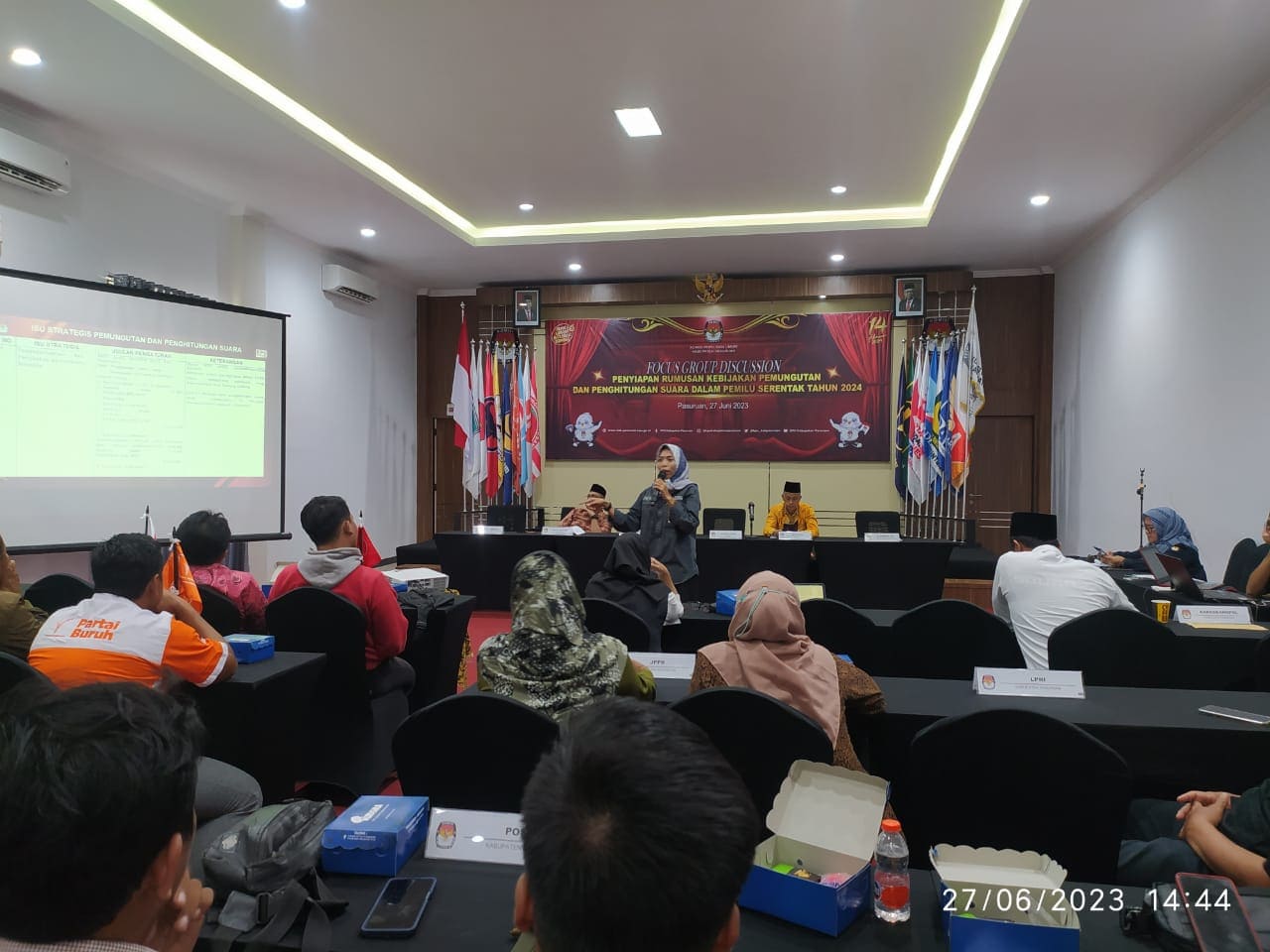 FGD KPU Kabupaten Pasuruan.