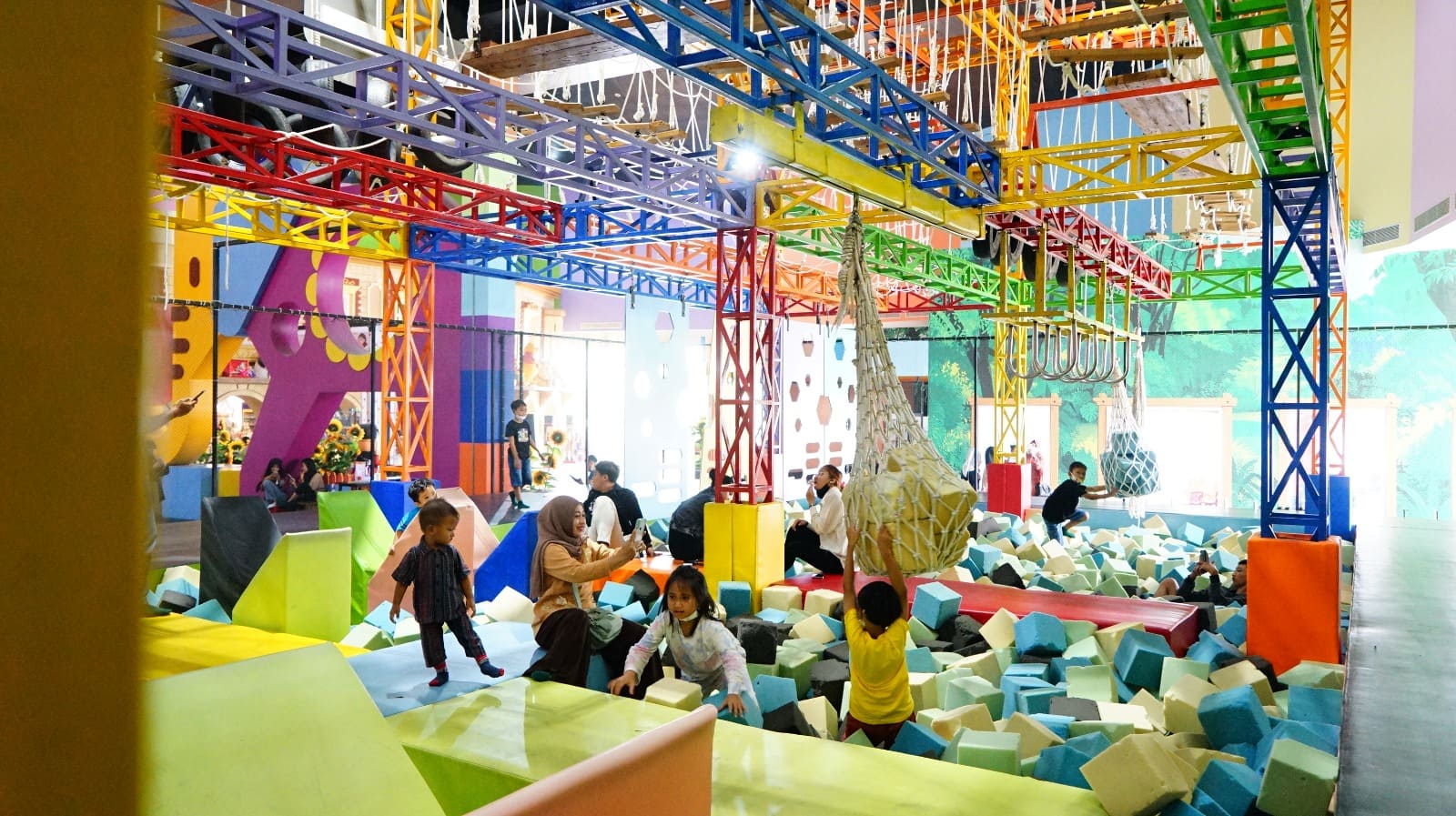 Liburan di Malang Smart Arena.