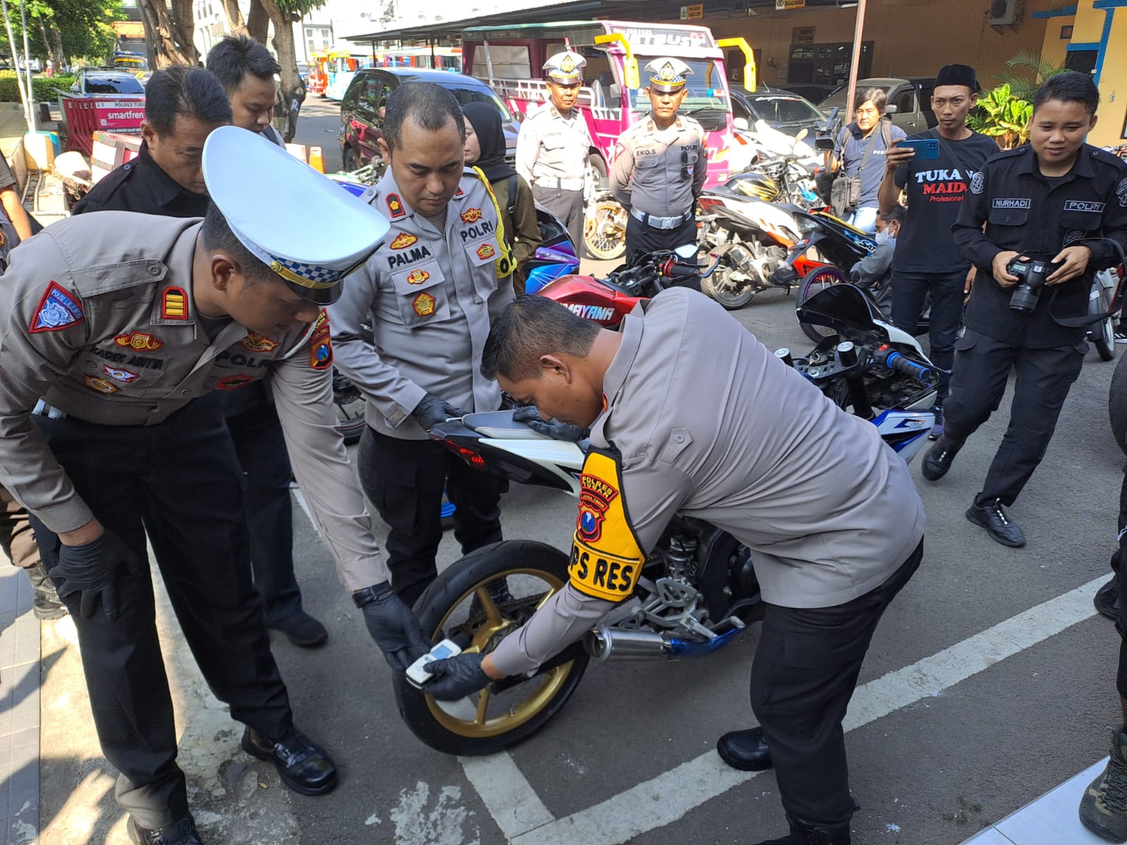 Tak Standar, 118 Kendaraan Roda 2 di Tuban Diamankan Polisi 8 Tak Standar, 118 Kendaraan Roda 2 di Tuban Diamankan Polisi