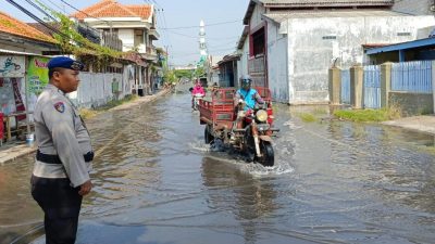 banjir rob tugu jatim