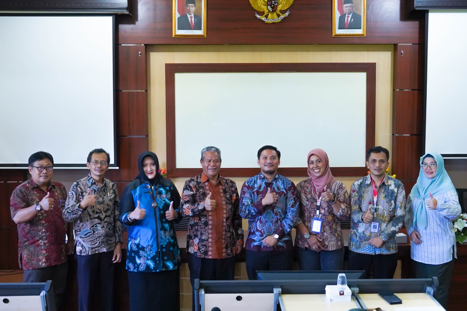 unikama tugu jatim