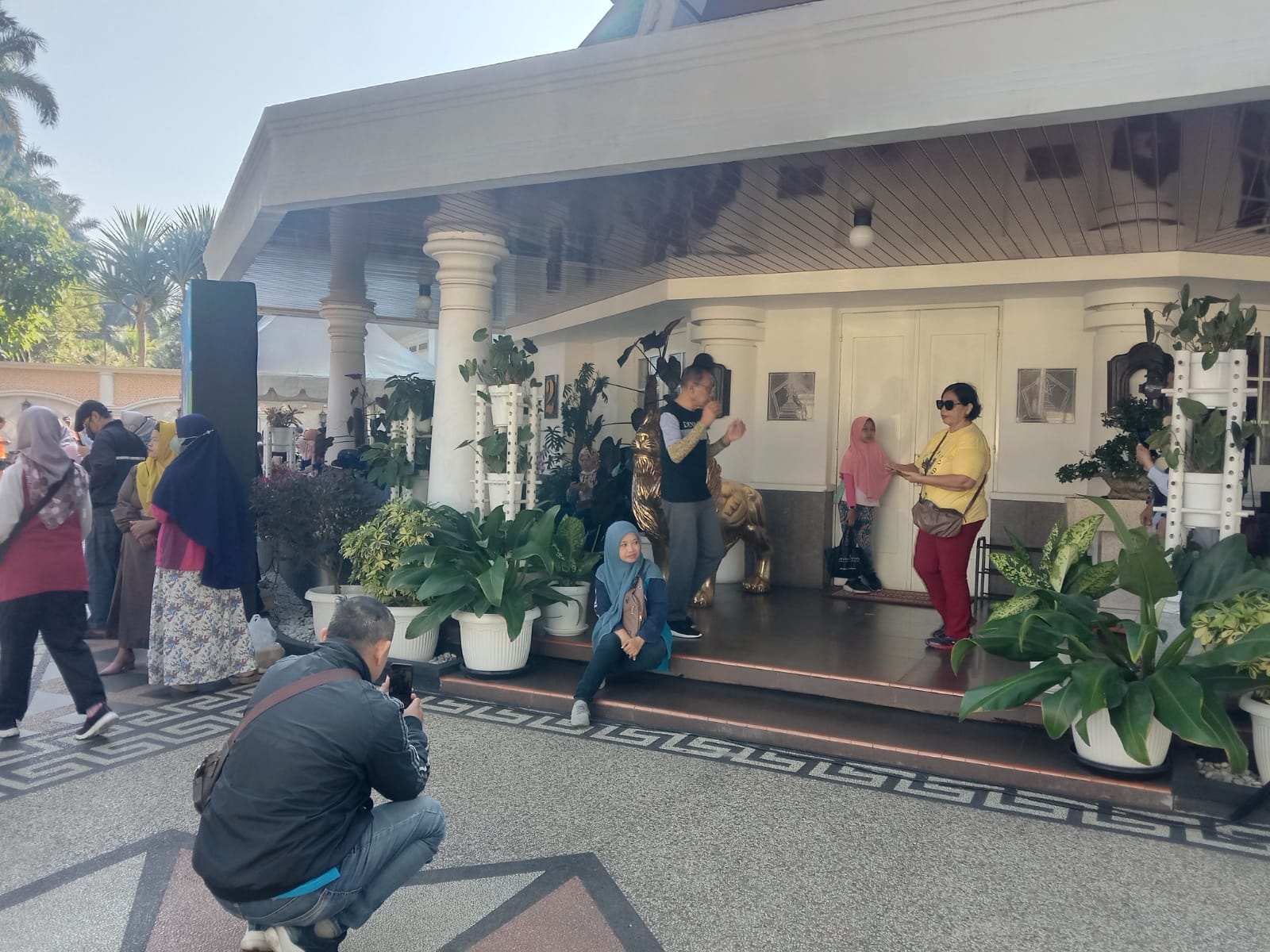 Dibuka Untuk Umum Saat Car Free Day, Rumah Dinas Wali Kota Malang Diserbu Warga
