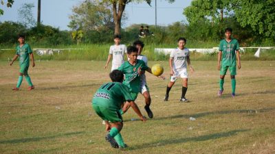 sepak bola mojokerto tugu jatim