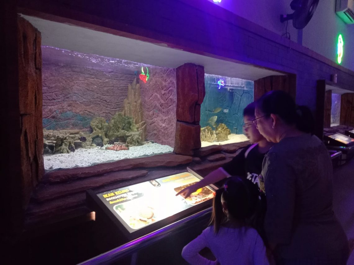 Bising Pengunjung Jadi Catatan Evaluasi Surabaya Night Zoo 1 surabaya night zoo tugu jatim