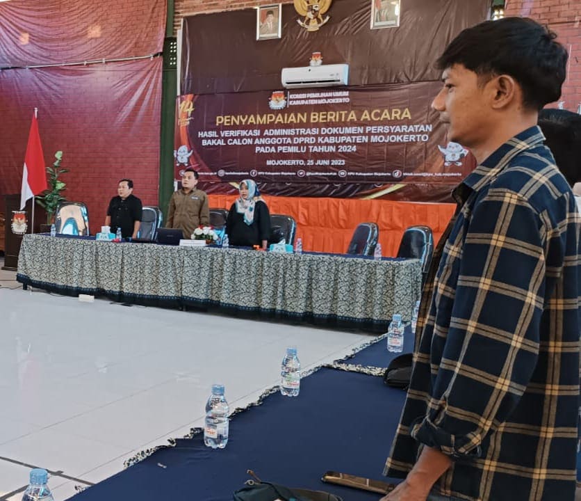 Rapat Vermin, KPU Mojokerto Temukan Indikasi Bacaleg Ganda 1 KPU Mojokerto.