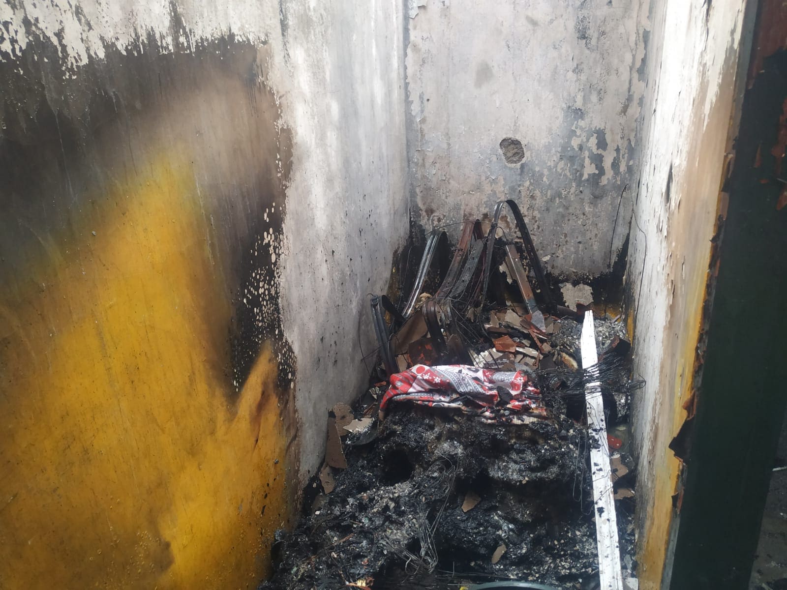 Kebakaran rumah.