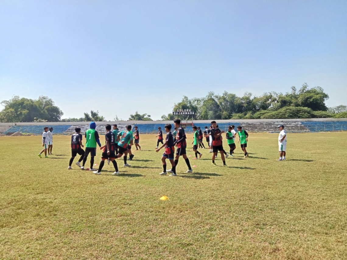 Kontingen Mojokerto.