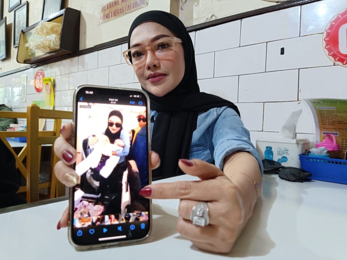 MUA cantik asal Malang.