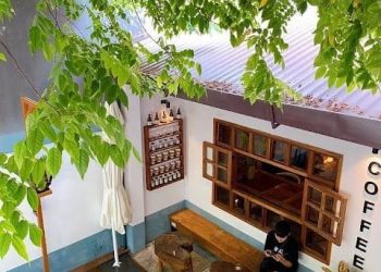 Desain warung kopi rumahan.
