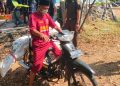 Pembunuhan pria terbungkus karung.