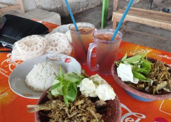 Nikmatnya Wisata Kuliner Sambal Wader Trowulan Cak Mat Mojokerto, Bikin Pelanggan Ketagihan Rasa Maknyusnya! 1 Sambal Wader Trowulan.