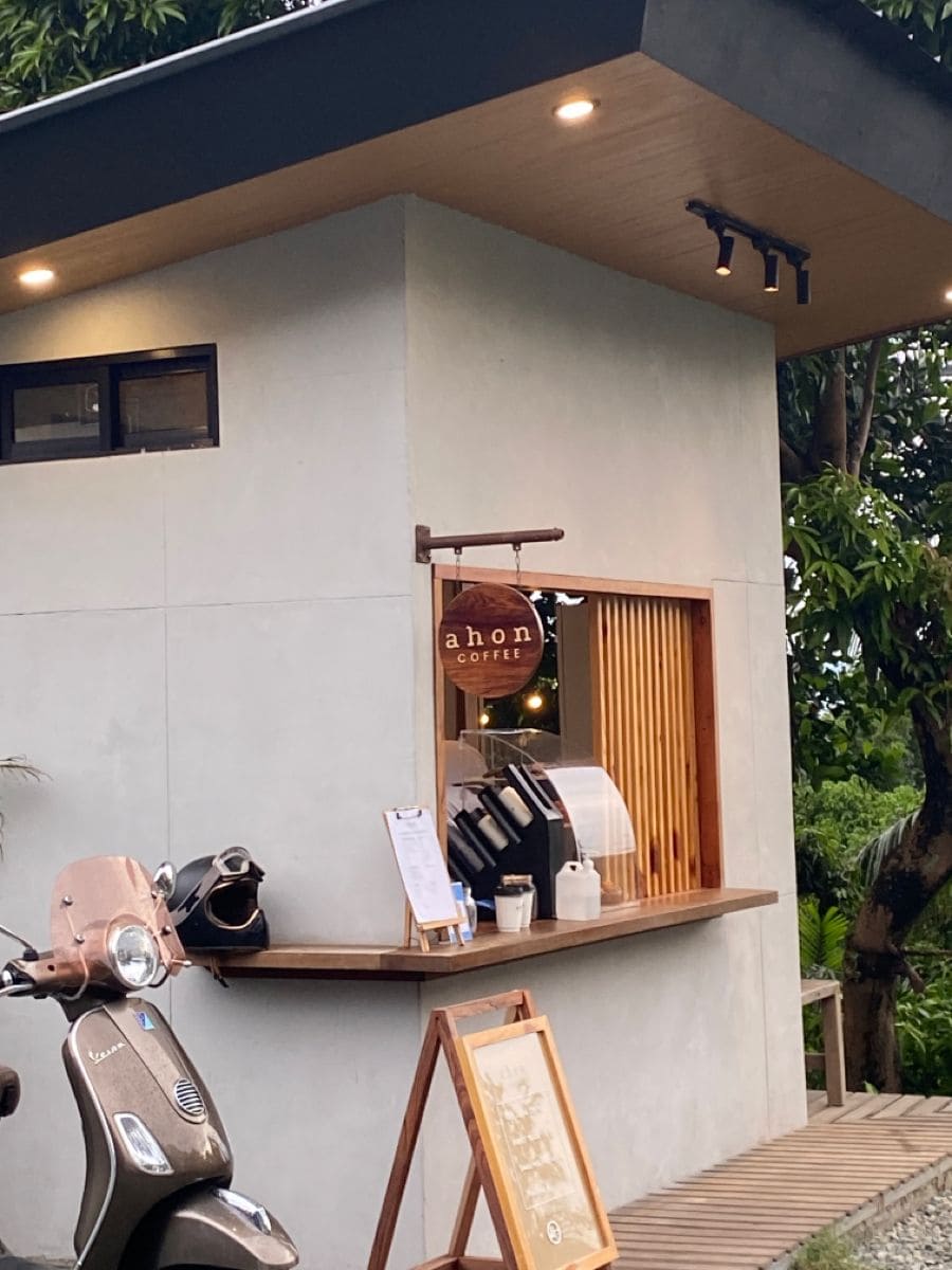 5 Konsep Desain Warung Kopi Rumahan Inspiratif, Tampil Kekinian Cozy Banget untuk Pelanggan 4 Konsep desain warung kopi rumahan.