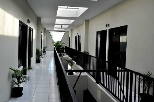 Contoh desain Rumah Kost 2 Lantai Lahan Sempit.