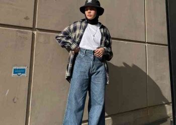Kemeja flanel wanita.