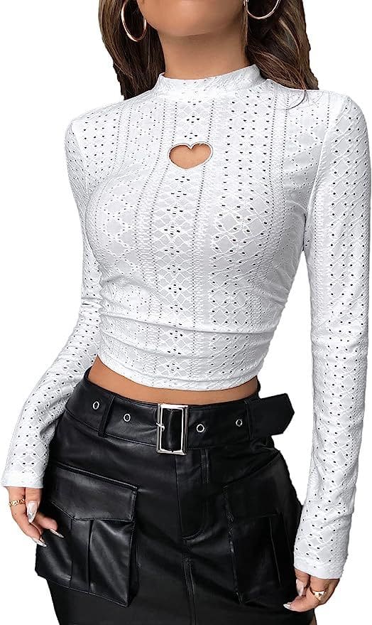 Model Crop top lengan panjang.