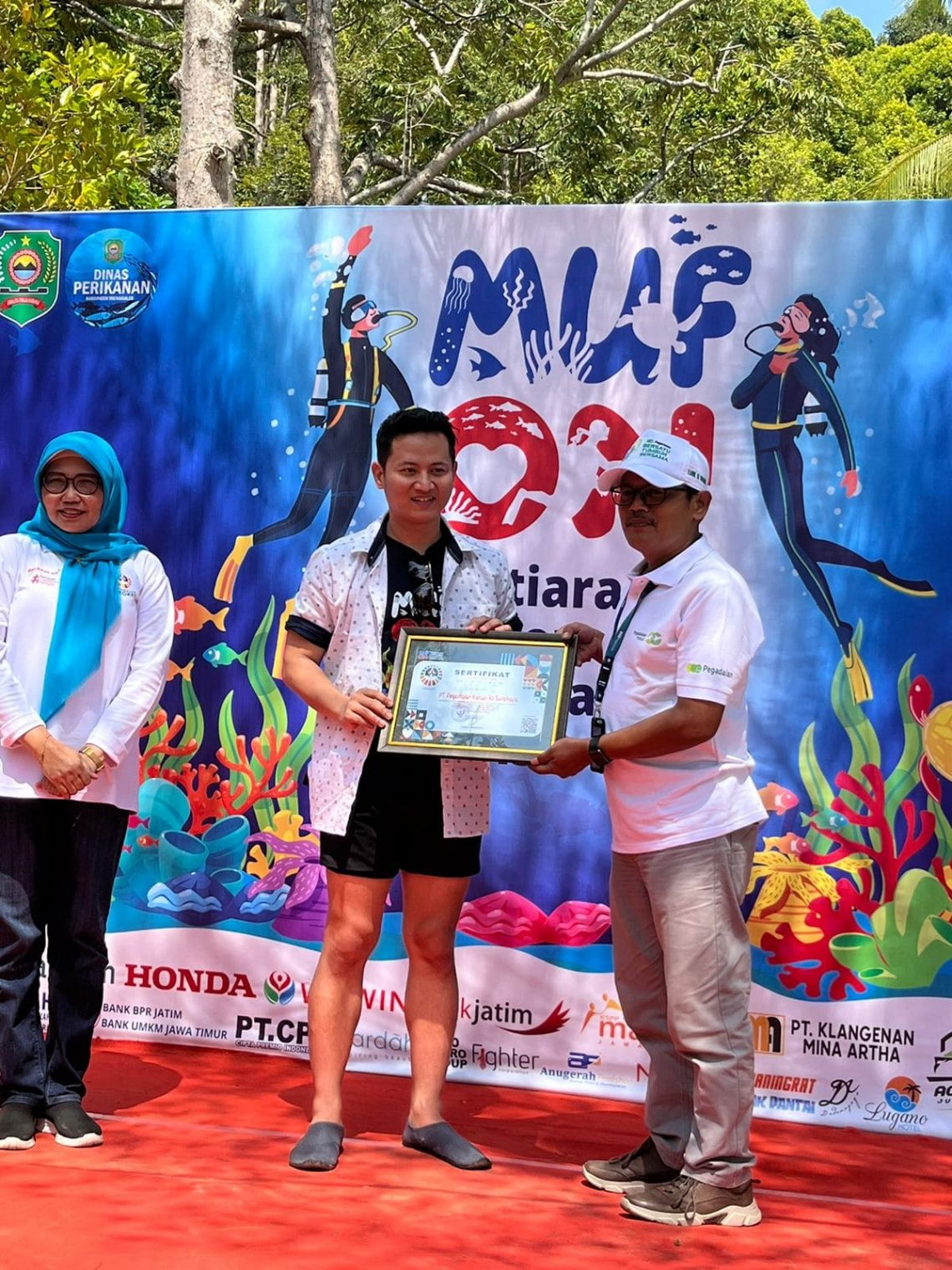 Kirim 200 Terumbu Karang Buatan, Pegadaian Kanwil XII Surabaya Support Taman Laut Karang Tresno Trenggalek 1 Pegadaian Kanwil XII Surabaya.