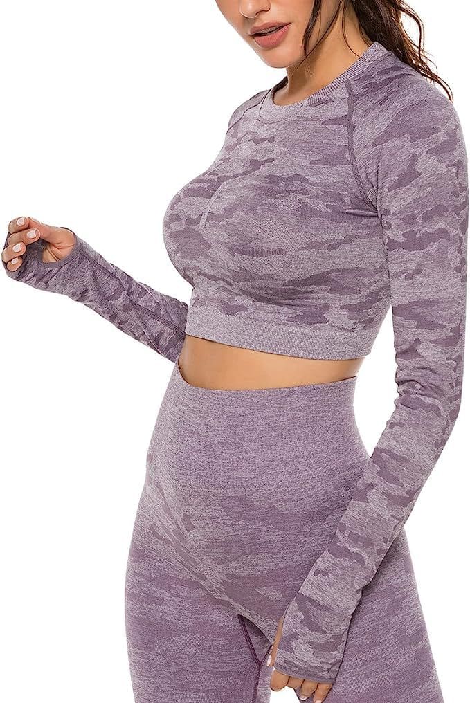 Crop top lengan panjang 2023.