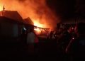 2 Gudang Mebel di Pasuruan Terbakar Hebat