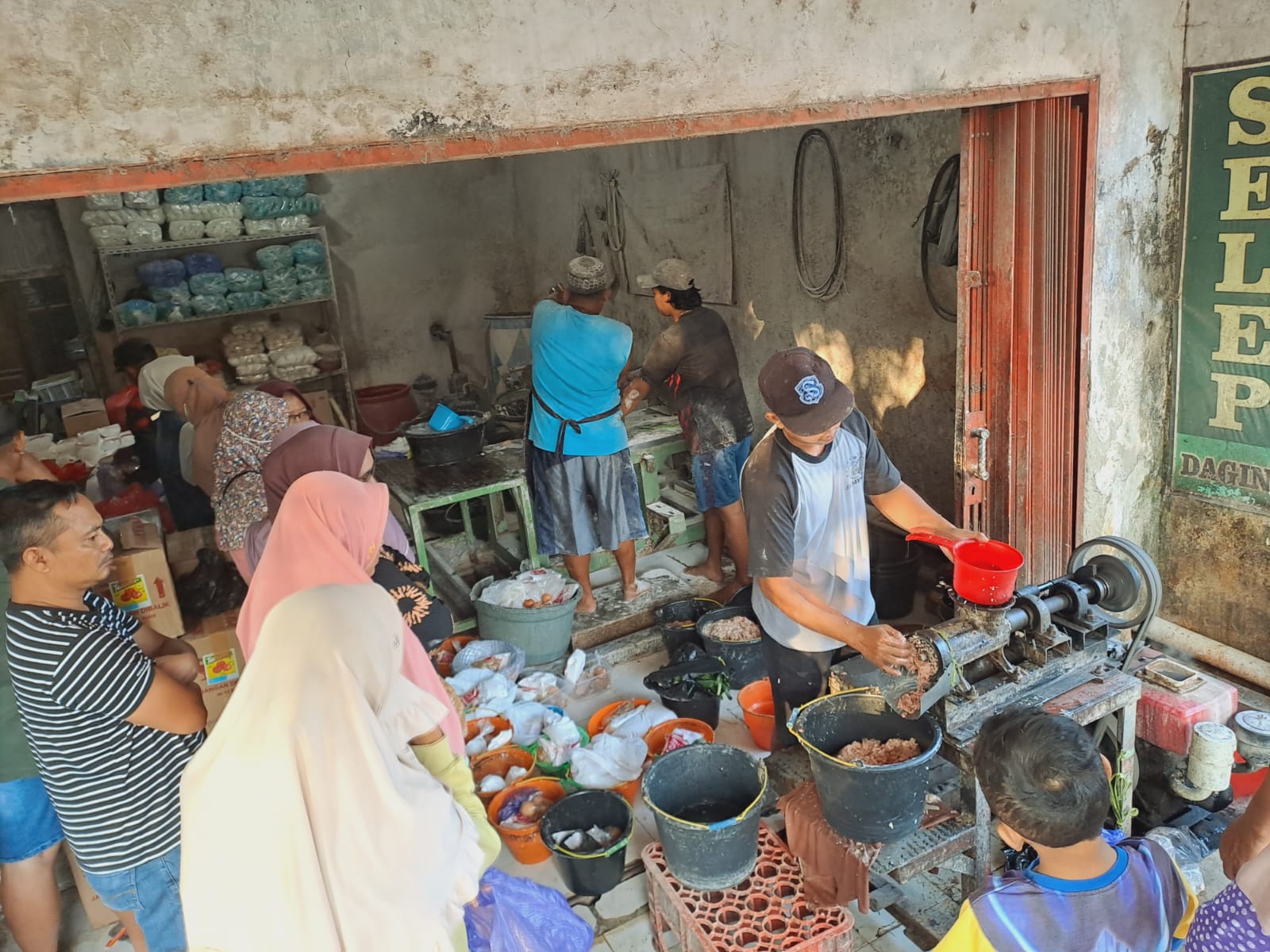 Berkah Iduladha, Antrean Mengular di Penggilingan Daging Tuban 2 iduladha tugu jatim