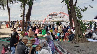 libur panjang tugu jatim