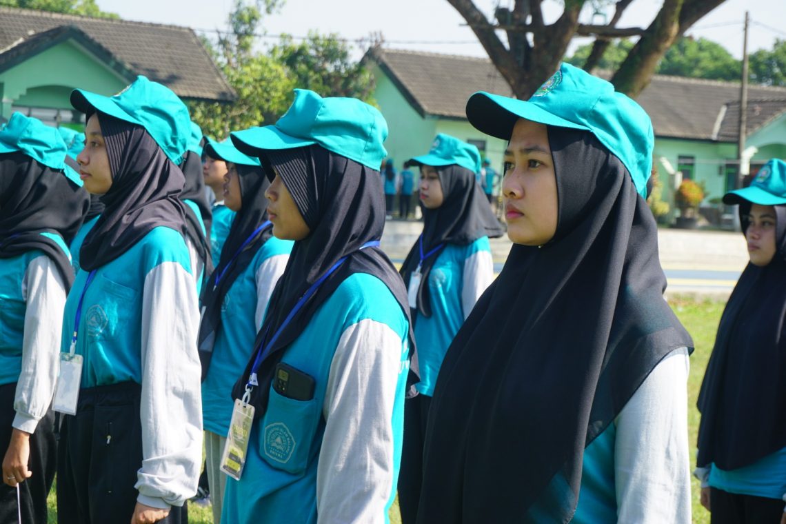 LKMM FEB Unisma Berupaya Ciptakan Pemimpin Berkarakter Kebangsaan 1 feb unisma tugu jatim
