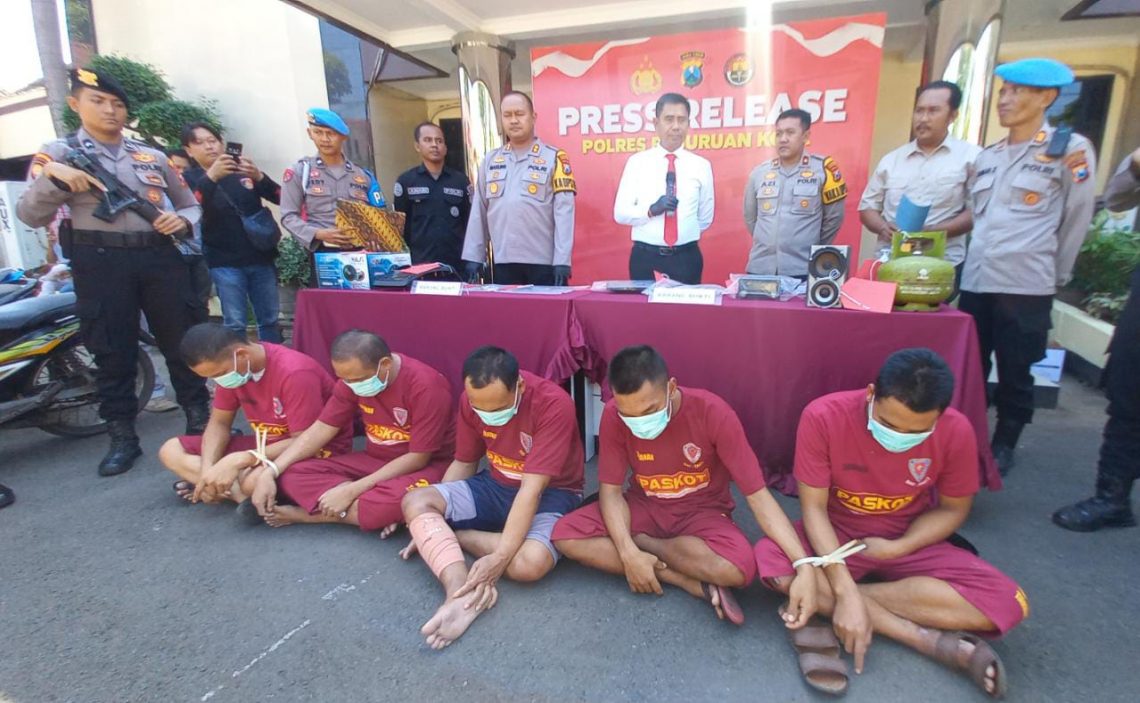 6 Laporan Pencurian di Kota Pasuruan: 5 Tersangka Ditangkap, 2 Masih Buron 1 pasuruan tugu jatim