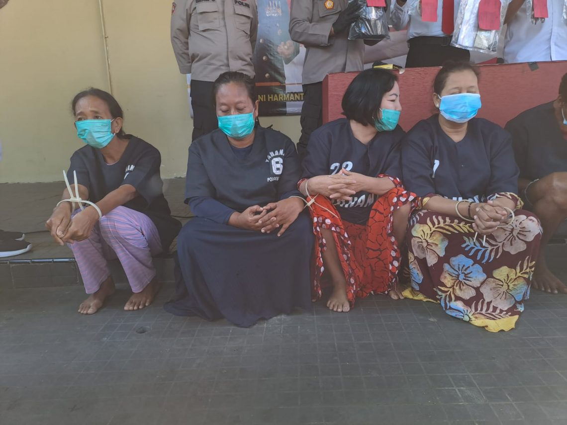 Empat tersangka muncikari di Tuban diamankan polisi. Foto: dok Polres Tuban