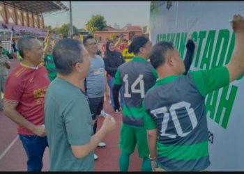 Bersama Pemkot Surabaya, Pegadaian Kampanye Stadion Bersih dan Indah