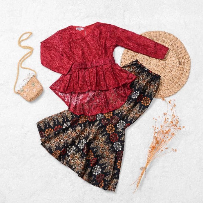 4 Rekomendasi Baju Kebaya Dres Anak, Nyaman Nggak Bikin Gerah 4 Desain baju kebaya dres anak.