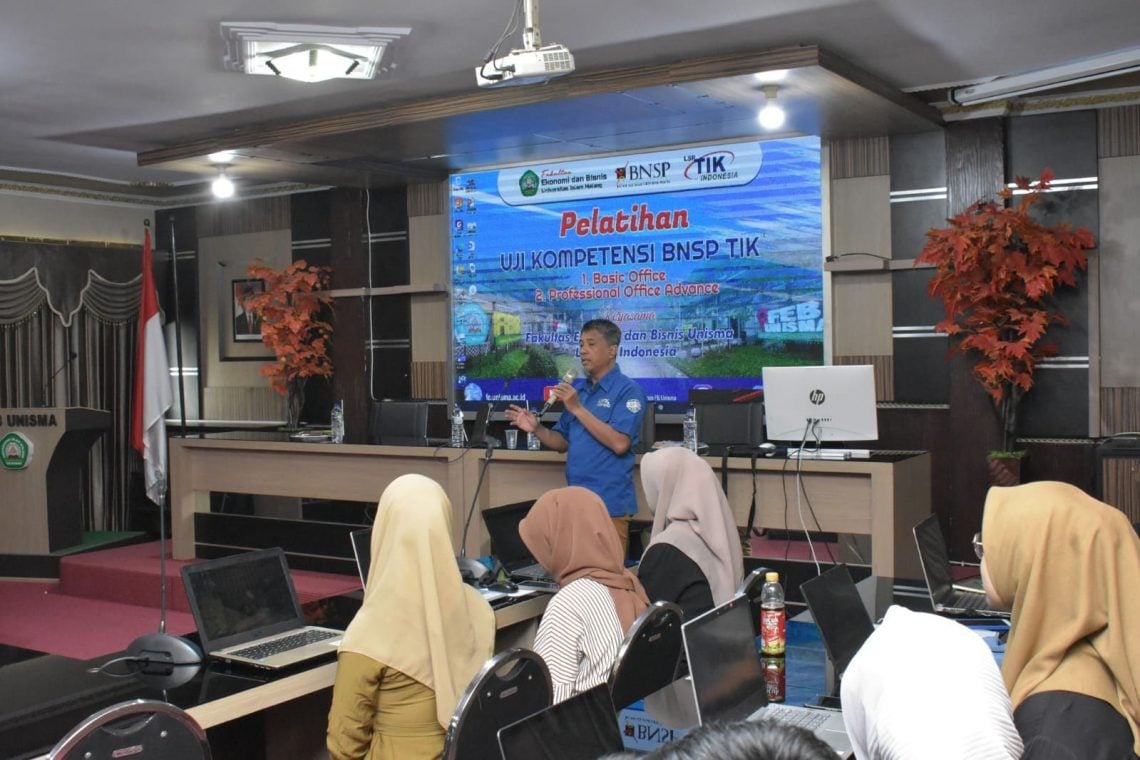 Tingkatkan SDM Lulusan, FEB Unisma dan LSP TIK Uji Sertifikasi Kompetensi TIK Mahasiswa 1 FEB Unisma.