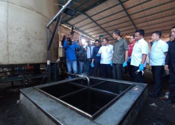 penimbun BBM subsidi.