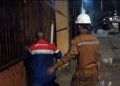 Gudang bengkel mobil.