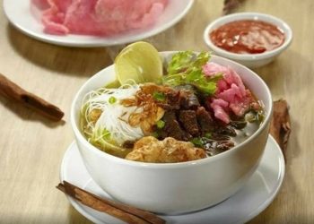 Kuliner soto di Sumatera.