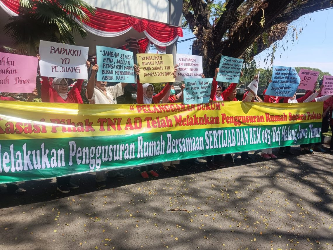 Warga Kesatrian.