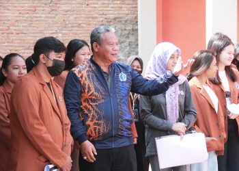 Rektor Unikama.
