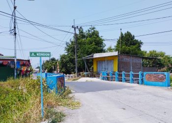 Nama jalan.